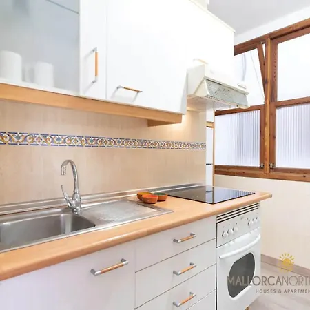 Apartment Private With Inviting Space