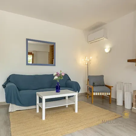 Private With Inviting Space Apartment Port de Pollenca