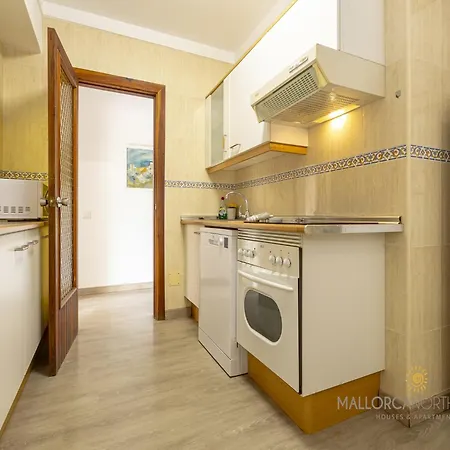 Private With Inviting Space *
